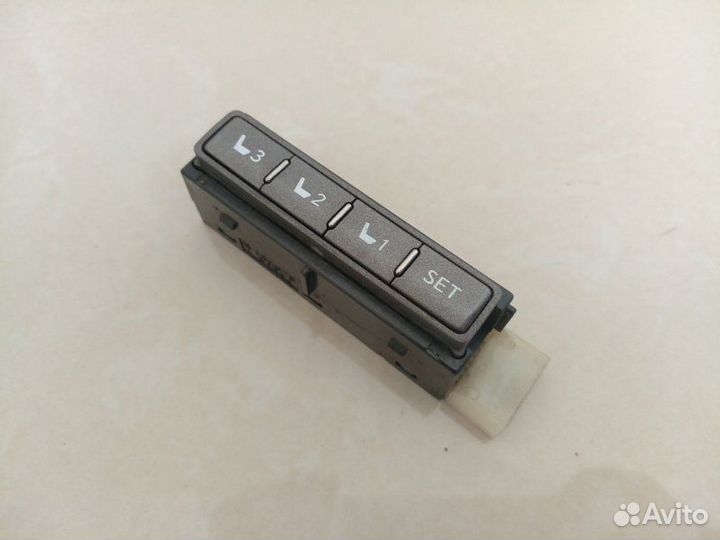 Блок кнопок памяти сидений Lexus Ls460 седан
