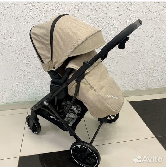 Прогулочная коляска с реверсивным блоком