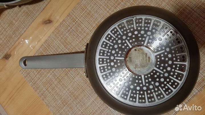 Сковородки б/у
