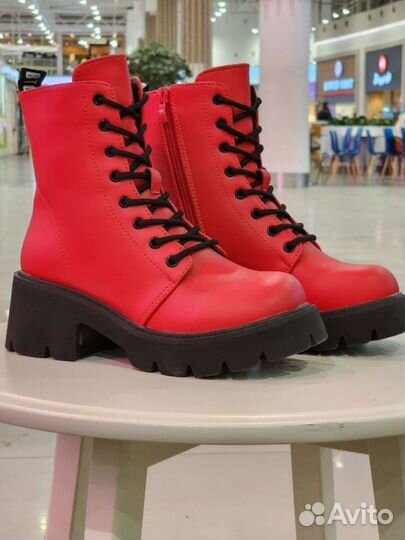 Ботинки женские 38 р, искусственная кожа новые