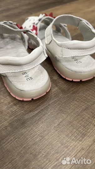 Сандалии новые натуральная кожа размер 31-32