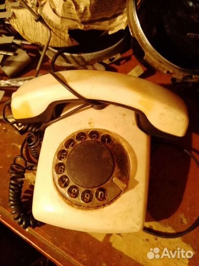 Старый телефон