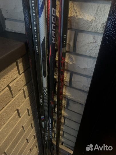 Клюшка хоккейная