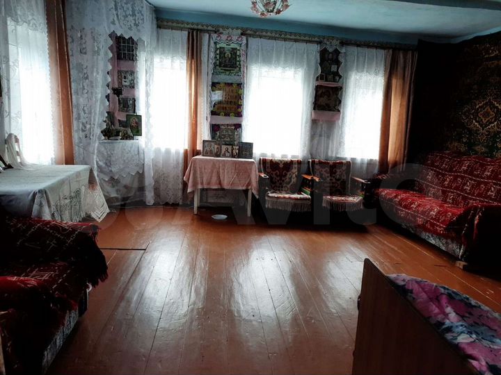 Дом 53 м² на участке 1,36 га