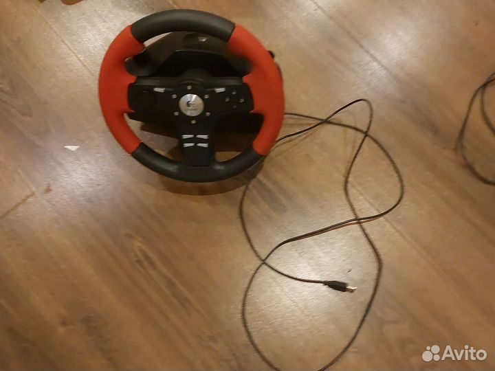 Игровой руль logitech