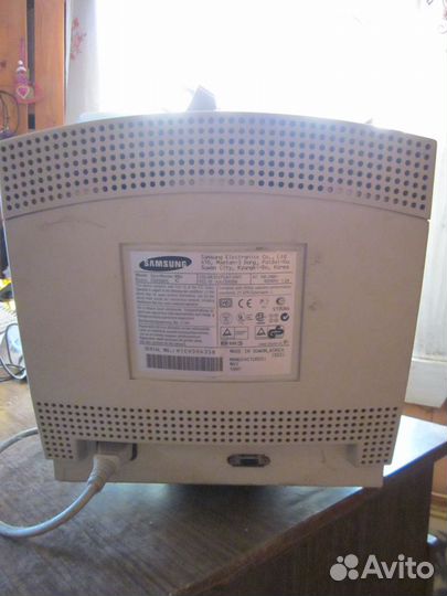 Монитор samsung