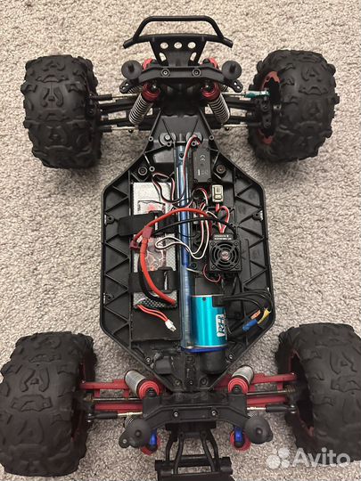 Машина на радиоуправлении dinosaurs master 5 1/8