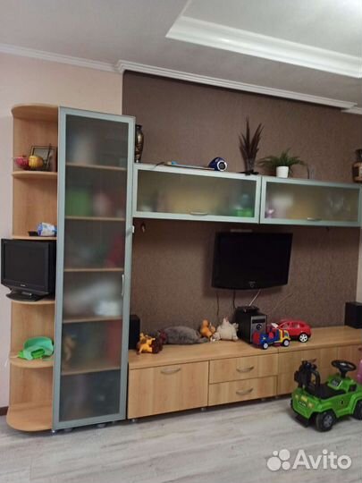 Стенка в гостиную