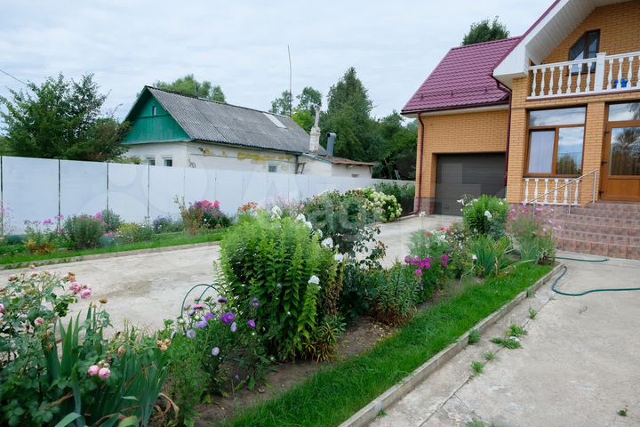 Дом 201,6 м² на участке 10 сот.