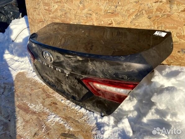 Крышка багажника Toyota Camry 70 2018-2022