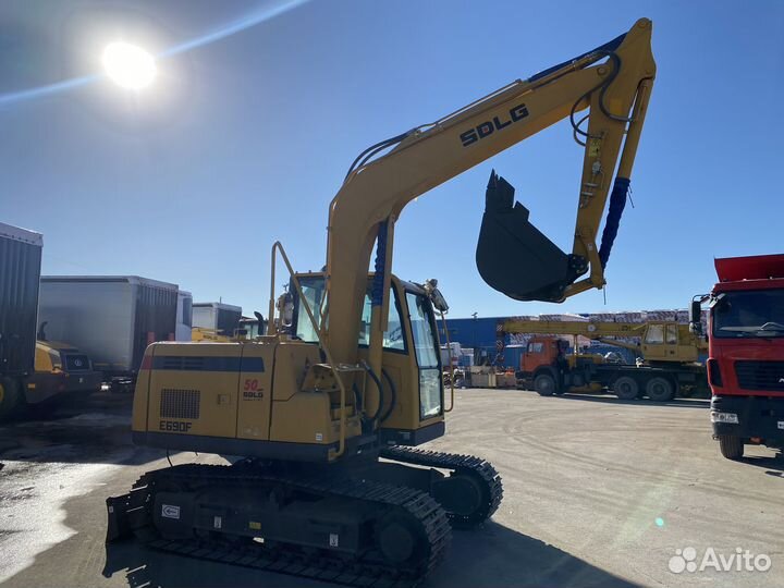 Гусеничный экскаватор SDLG (LGCE) E690F, 2023