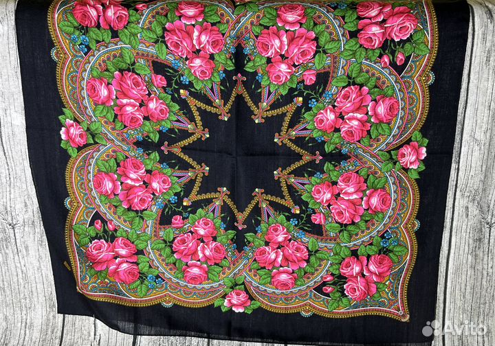 Платок павловопосадский