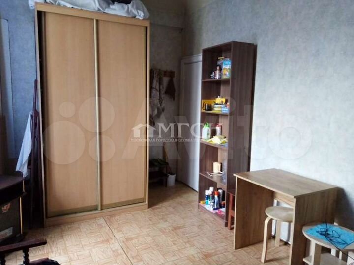 Комната 15 м² в 4-к., 1/5 эт.