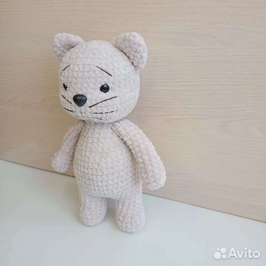 Плюшевый кот
