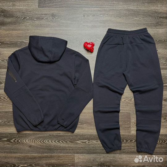 Спортивный костюм Nike Tech Fleece