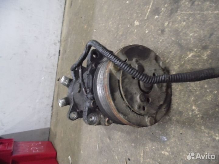 Компрессор кондиционера Ситроен Берлинго Б9