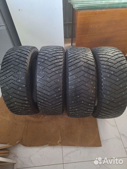 Goodyear UltraGrip Ice 225/55 R18 102T