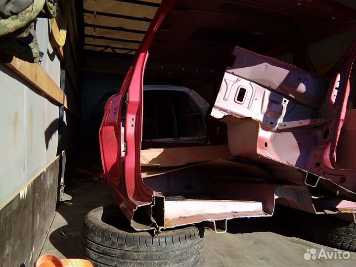 Продам зад кузова Лада Хрей
