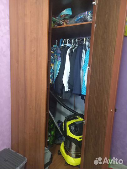 Угловой шкаф