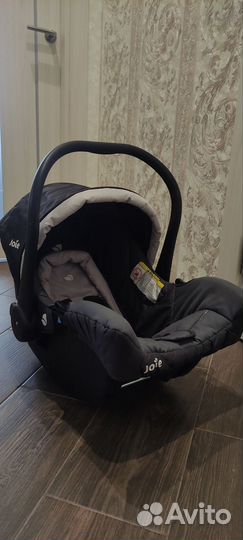 Детская автолюлька Joie Juva