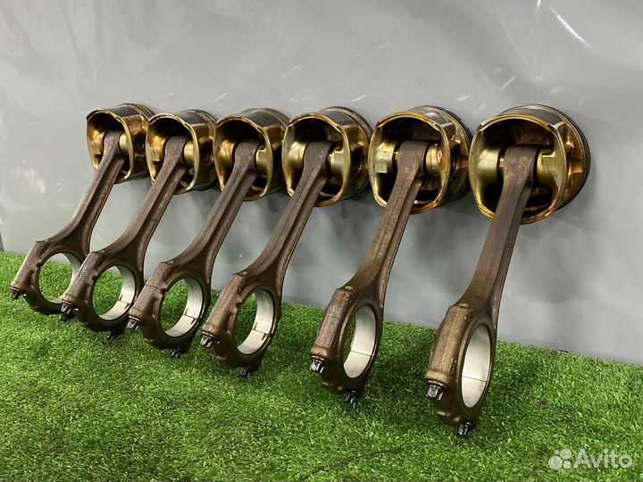 Поршень с шатуном audi a6 c5 2.4 AGA