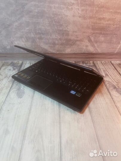 Игровой Ноутбук Lenovo/ Core i3/Nvidia GF/120gb