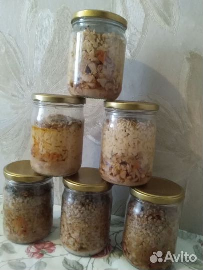 Тушенка свинина,рыбные консервы,каши с мясом