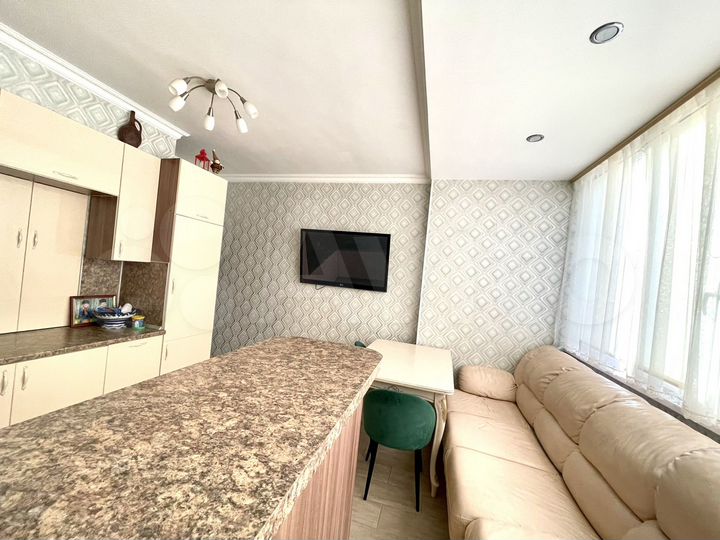 2-к. квартира, 72,1 м², 6/10 эт.