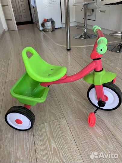 Трехколесный велосипед