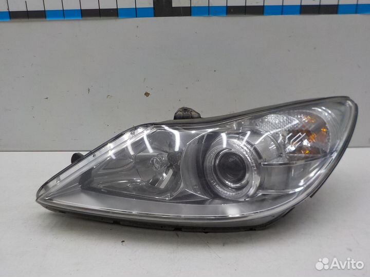 Фара левая Hyundai Genesis 2009