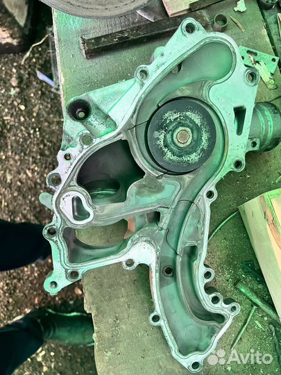 Насос охлаждения,водяная помпа m278 w222