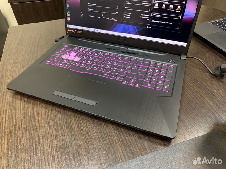 TUF Gaming F17 fx706hcb i5-10400H/512SSD/3050/17.3