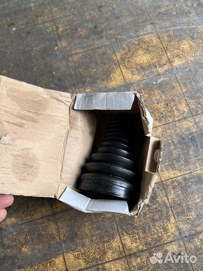 Пыльник шруса передний правый BMW 5 G30,G32, G11