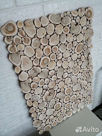 Панно из можжевельника