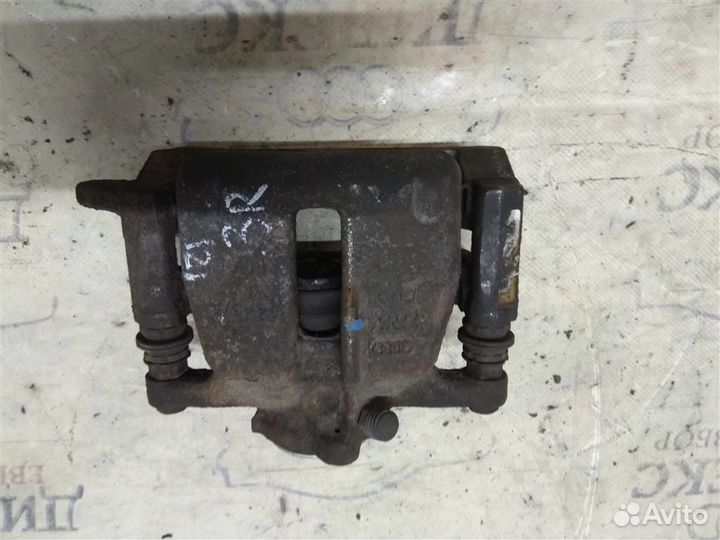 Суппорт задний правый Audi A4 (B8) 2007-2015