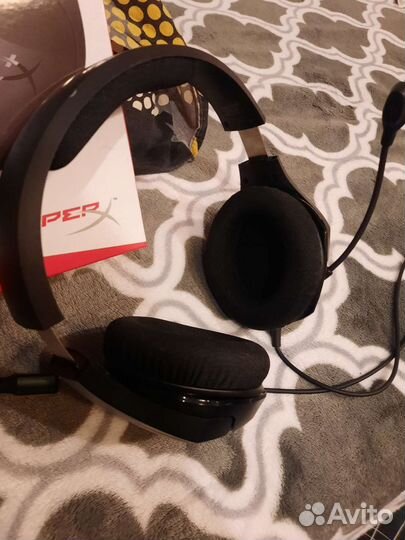 Игровые наушники с микрофоном Hyper x