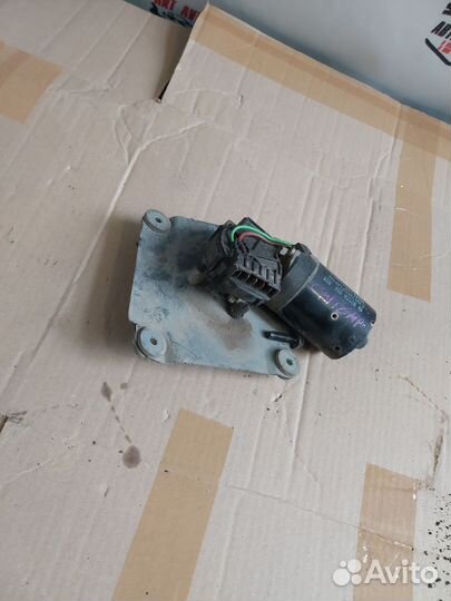 Моторчик дворников Mitsubishi carisma