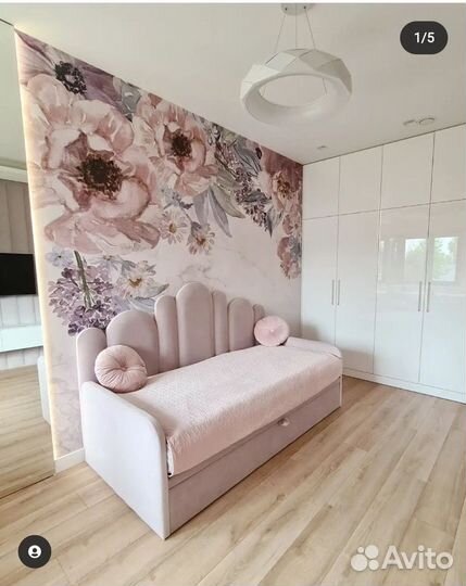 Детская кровать с бортиком