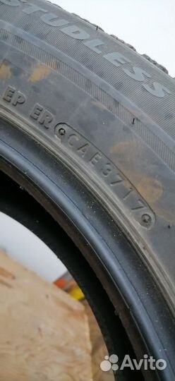 Bridgestone Blizzak VRX2 215/60 R17