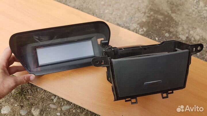 Центральный дисплей, ниша торпедо honda Accord 8