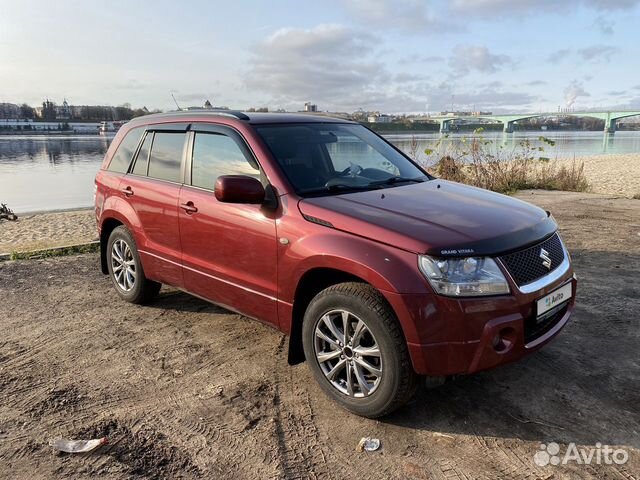 Сузуки ярославль. Suzuki Grand Vitara 2008 красный. Гранд Витара 2008 год. Сузуки Grand Vitara 2008. Сузуки Гранд Витара 2008 красная