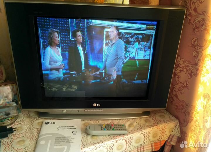 Телевизор-LG