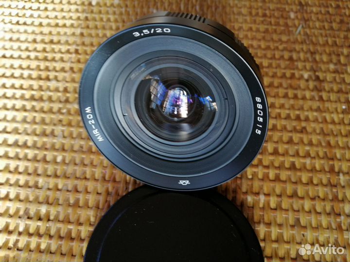 Объектив Мир 20 М