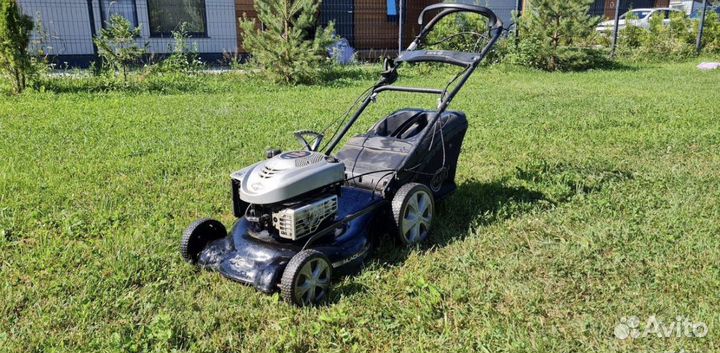 Газонокосилка бензиновая самоходная