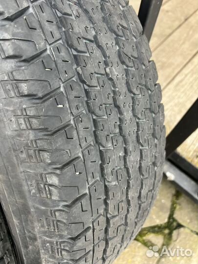 Bridgestone Dueler H/T 265/65 R17