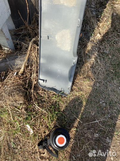 Накладка двери багажника Toyota Funcargo