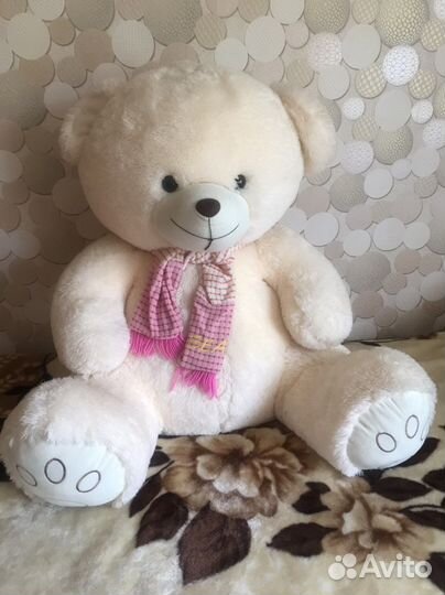 Плюшевый медведь большой
