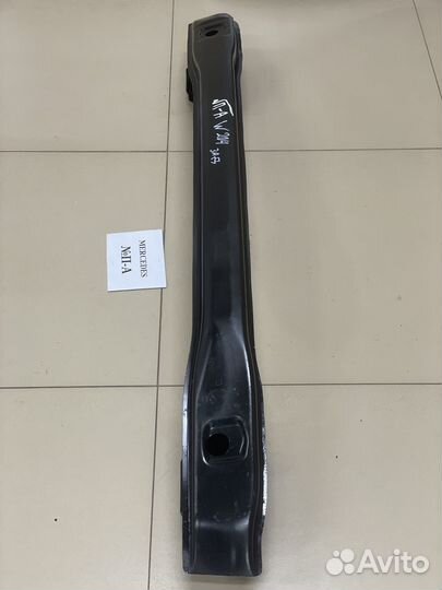 Усилитель заднего бампера Mercedes W204