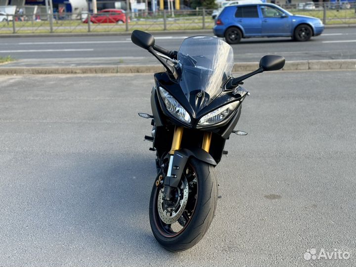 Yamaha FZ8