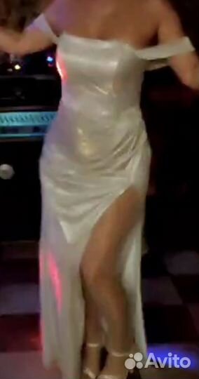 Вечернее платье в пол 42 44